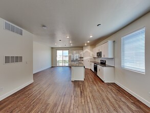 3351 S 2580 W in Syracuse, UT - Building Photo - Building Photo