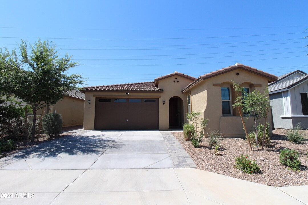 637 E Buckingham Ave in Gilbert, AZ - Building Photo