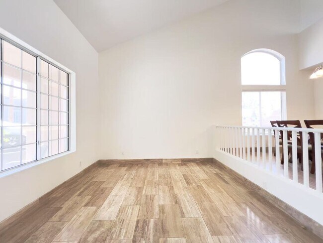 827 Happy Sparrow Ave in Henderson, NV - Building Photo - Building Photo