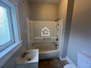 225 N 10th St, Unit 225 in New Castle, IN - Building Photo - Building Photo