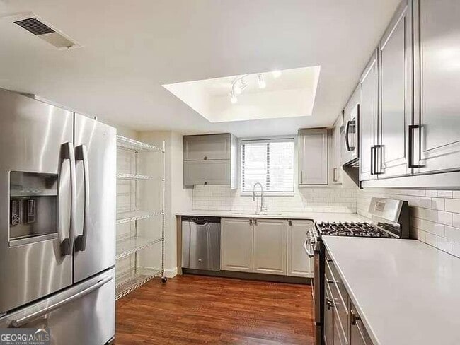 2032 Powers Ferry Trce SE in Marietta, GA - Building Photo - Building Photo