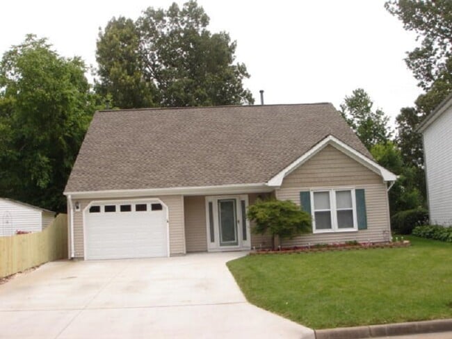 1025 Rolling Point Ct