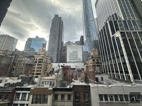 West 55th Street in New York, NY - Foto de edificio - Building Photo