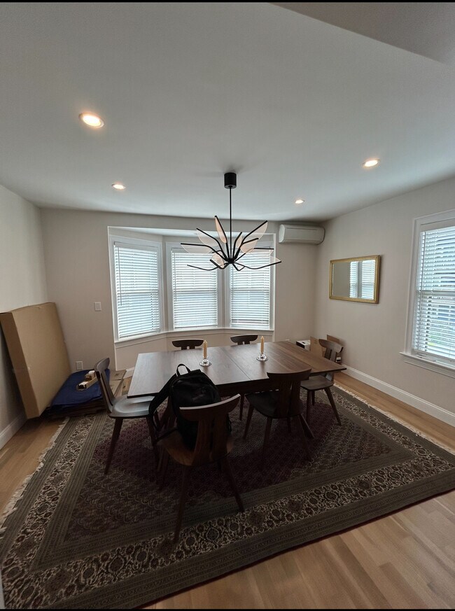 41 Coolidge Rd, Unit 1 in Boston, MA - Building Photo - Building Photo