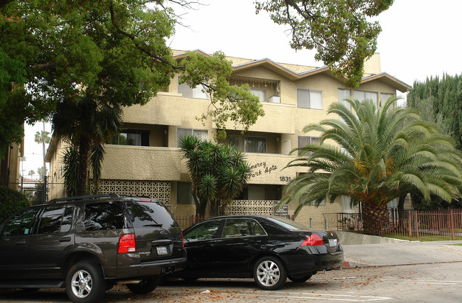 The Gramercy Park Apartments in Los Angeles, CA - Foto de edificio - Building Photo