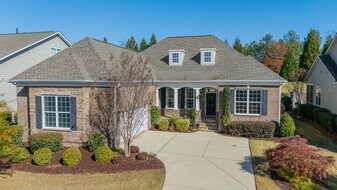 15016 High Bluff Ct in Charlotte, NC - Building Photo