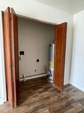 111 N McGee St in Caney, KS - Building Photo - Building Photo