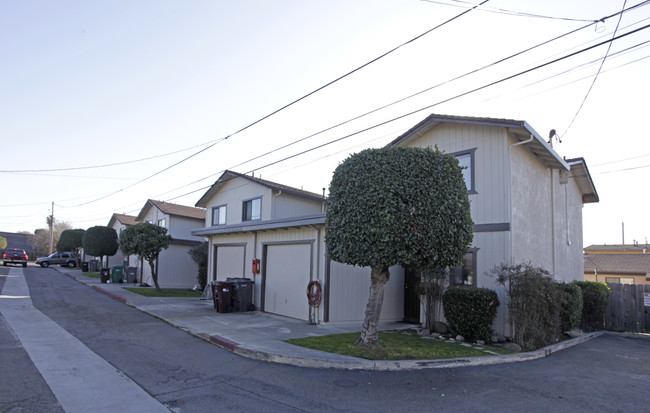 21190 Garden Ave in Hayward, CA - Building Photo - Building Photo