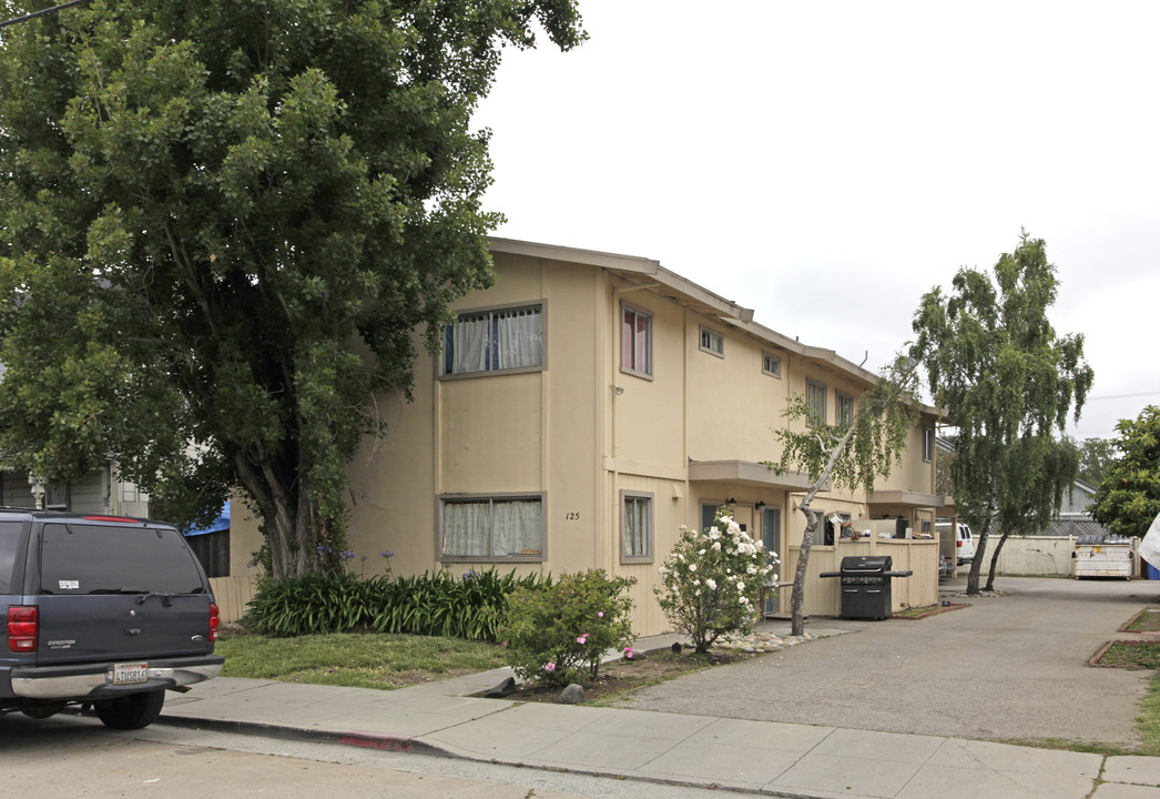 125-129 Hubbard St in Santa Cruz, CA - Building Photo