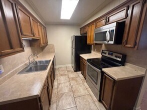 6114 Parkforest Dr in Baton Rouge, LA - Building Photo - Building Photo