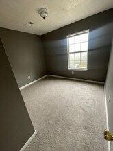 100 Wabarto Way in Nicholasville, KY - Building Photo - Building Photo