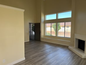 1528 Granite Hills Dr in El Cajon, CA - Building Photo - Building Photo