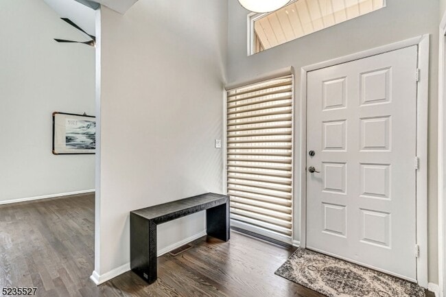 33 Highmount Ave in Warren, NJ - Foto de edificio - Building Photo