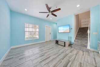 3309 Lisa Ln in Naples, FL - Building Photo - Building Photo