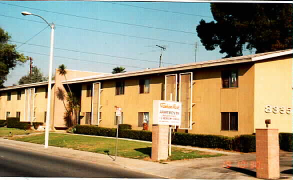 Fashion Park in Pico Rivera, CA - Building Photo