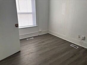 1711 W Thoman St in Springfield, MO - Building Photo - Building Photo