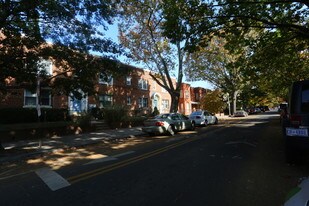600-604 I St NE in Washington, DC - Building Photo
