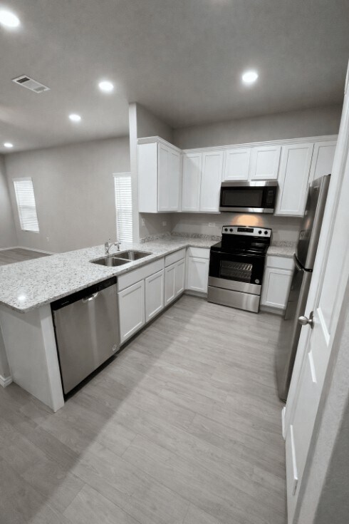 7356 Misty Ridge Dr in Converse, TX - Building Photo - Building Photo