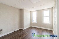 624 N Streeper St photo'