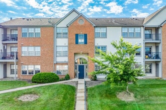 Prime on the Hill in Dayton, OH - Foto de edificio - Building Photo