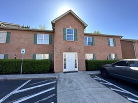 1627 Maple View Way in Knoxville, TN - Building Photo