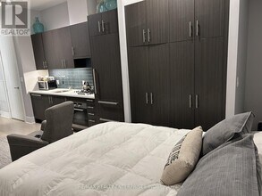 29 Queens Quay E in Toronto, ON - Building Photo - Building Photo