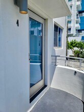 7615 Harding Ave, Unit #4 in Miami Beach, FL - Building Photo - Building Photo