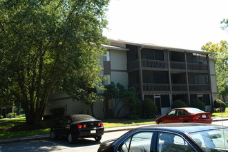 The Oaks Apartments in Gainesville, FL - Building Photo - Building Photo