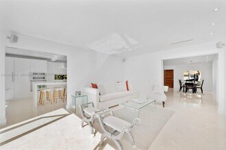 1430 Baracoa Ave in Coral Gables, FL - Building Photo - Building Photo