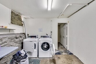 47 Hillside St, Unit 2 in Boston, MA - Building Photo - Building Photo