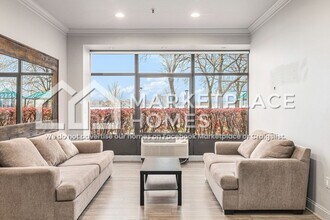 300 Riverfront Dr in Detroit, MI - Building Photo - Building Photo