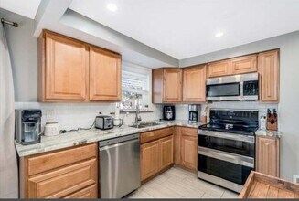 90 Harold St in Manchester, NH - Building Photo - Building Photo