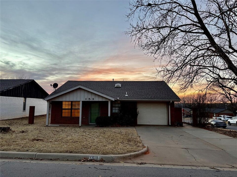 153 Tobi Ave in Weatherford, OK - Building Photo