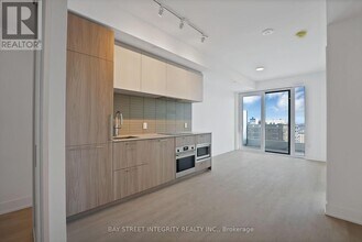 36 Olive Ave in Toronto, ON - Building Photo - Building Photo