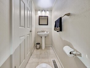 128 Baypoint Dr in San Rafael, CA - Building Photo - Building Photo