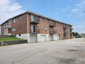 Fifty Grand Apartments in St. Louis, MO - Building Photo - Building Photo