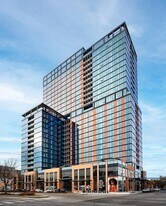 160 N Elizabeth St in Chicago, IL - Building Photo