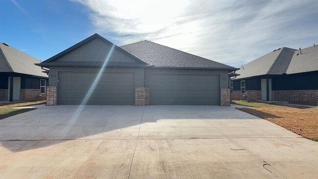 1216 NW 113th St in Oklahoma City, OK - Building Photo - Building Photo