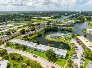 20310 NE 2nd Ave in Miami Gardens, FL - Building Photo - Building Photo