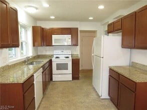 6424 N Ridge Rd, Unit Pepper Circle 1765 #2 in Madison, OH - Building Photo - Building Photo