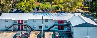 2032 Stouts Rd in Birmingham, AL - Building Photo