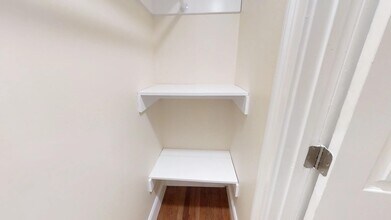 71 Walden St, Unit 2 in Cambridge, MA - Foto de edificio - Building Photo