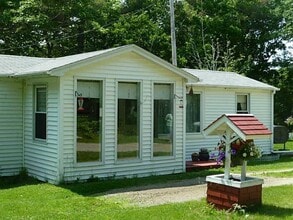 43 Poore Rd in Boothbay, ME - Building Photo - Building Photo