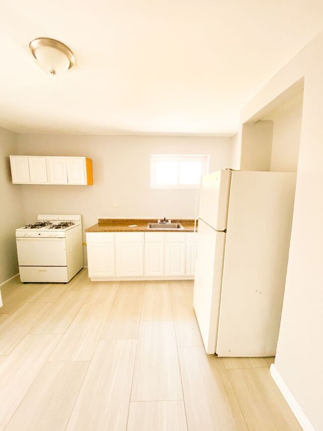 property at 3901 Iowa Ave