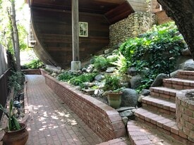 8420 Lookout Mountain Ave in Los Angeles, CA - Building Photo