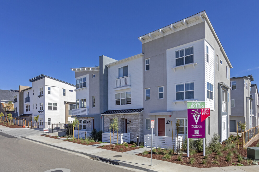 Vinifera Townhomes in San Luis Obispo, CA - Building Photo