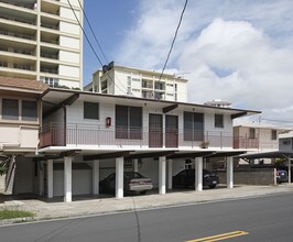 2202 Fern St in Honolulu, HI - Building Photo - Building Photo