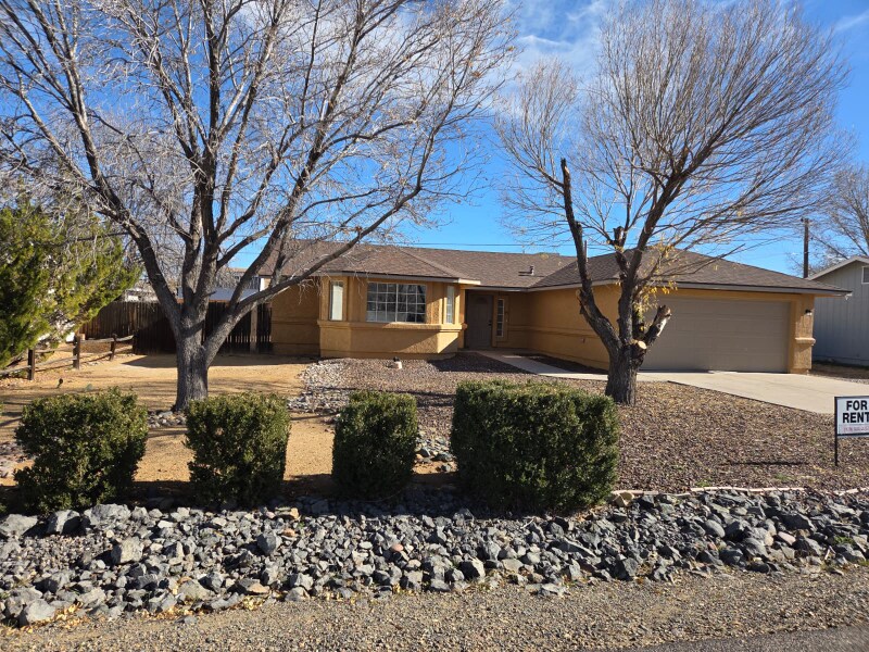 4885 N Arnold Dr in Prescott Valley, AZ - Building Photo
