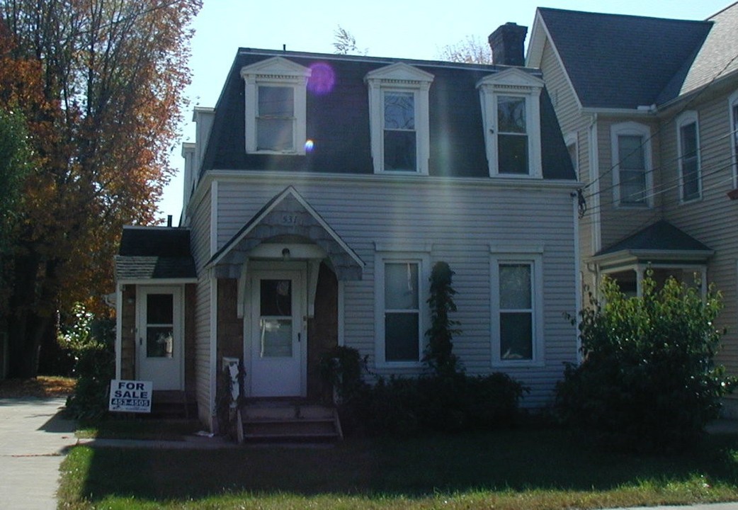 531 W 5th St in Erie, PA - Foto de edificio