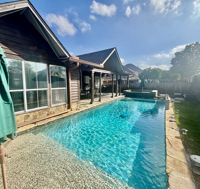 property at 5125 Creek Bend Dr